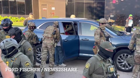 Rioter f***s with ICE agents at a facility in Chicago and immediately FAFOs 😂
