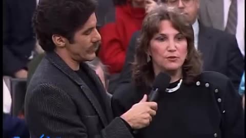 1988 Geraldo Chaos: Neo-Nazi Skinheads Throw Chairs, Fight Breaks Out on Air