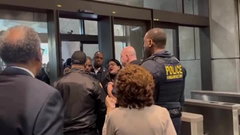 Maxine Waters denied entry at the HUD building