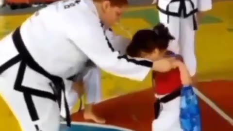 🤯💪 She Has Her Own Technique and Gets It Done! | FunFM