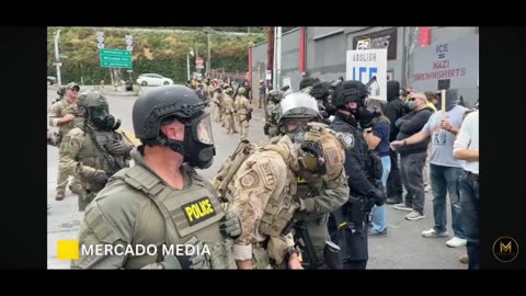 Portland Antifa Retard Confronts Ice 10 4 2025