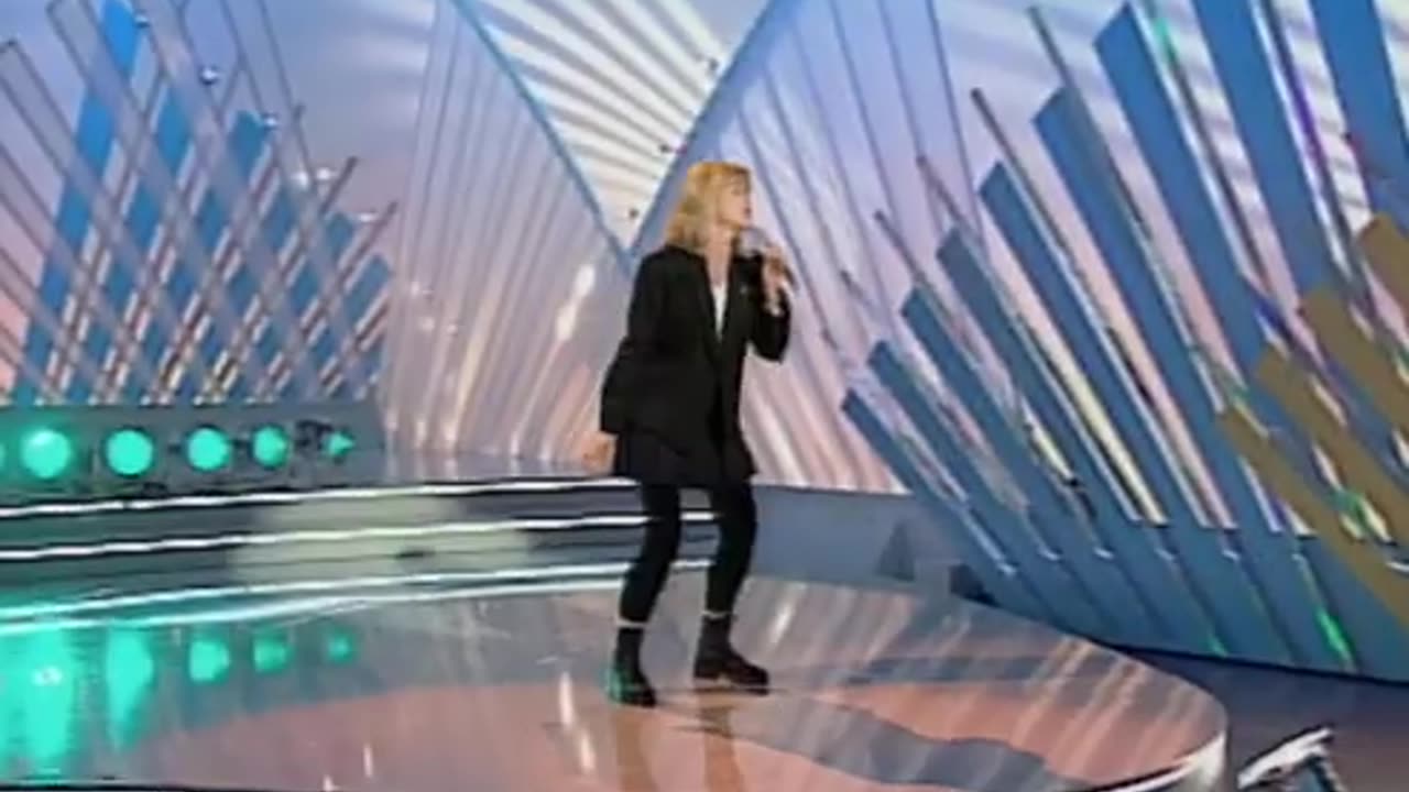 Olivia Newton-John - No Matter What You Do (Pebble Mill, January 31st 1995)