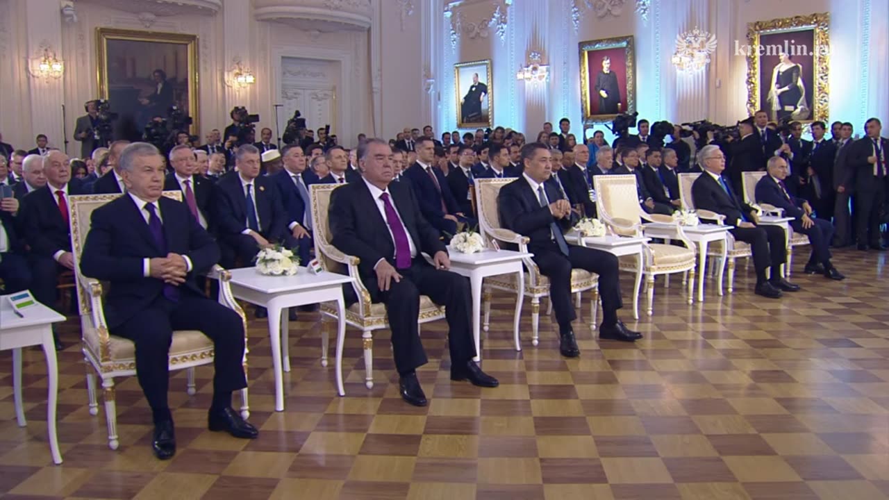 Владимир Путин принял участие в церемонии вручения Международной премии мира имени Л.Н