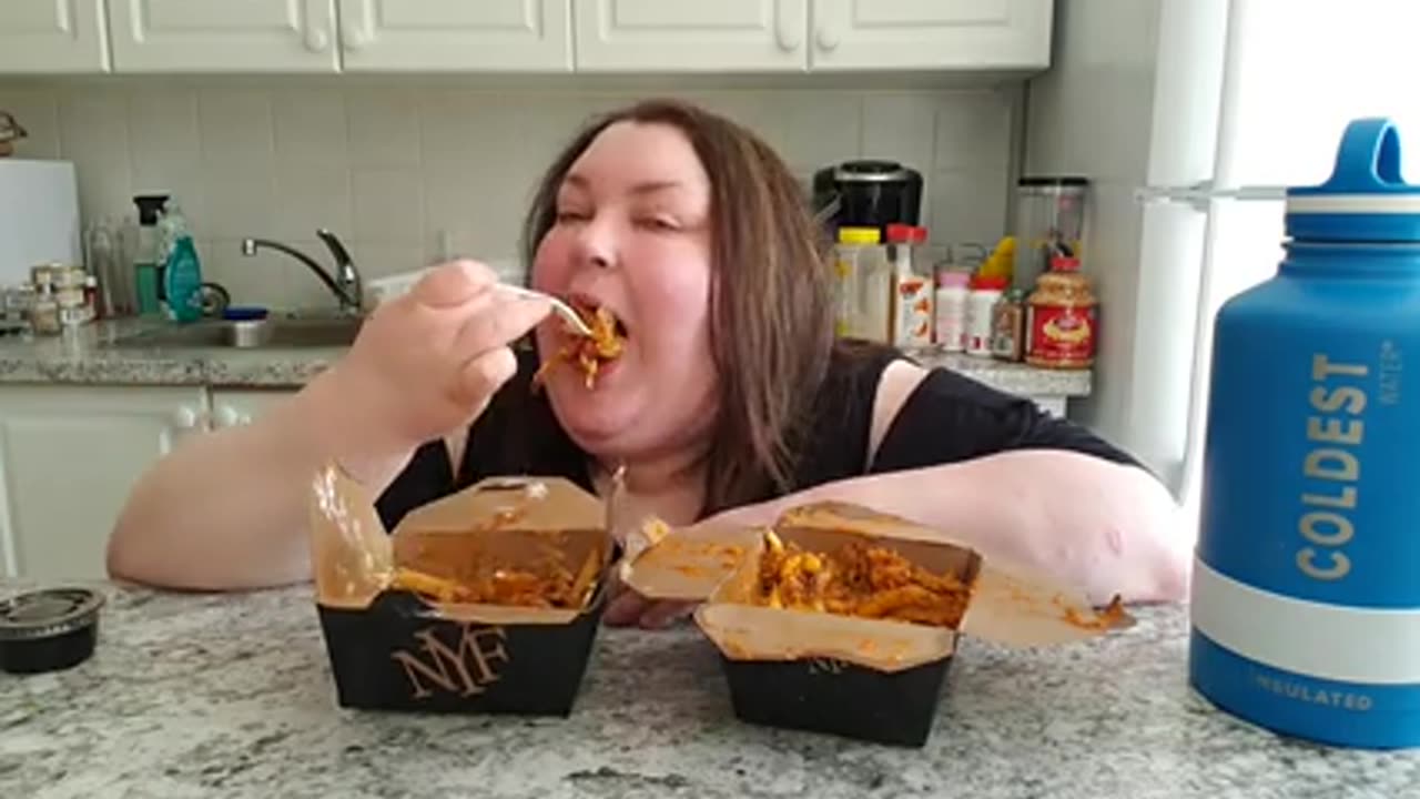 FB 20200715 EATING NEW YORK FRIES AND COMPLAINING ABOUT WEIGHT LOSS