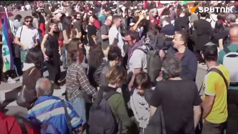 🚨🇮🇹🇵🇸Palestine supporters rally in Rome, Italy