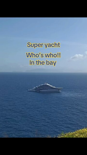 Super yachts 🛥️ in the bay of Machico