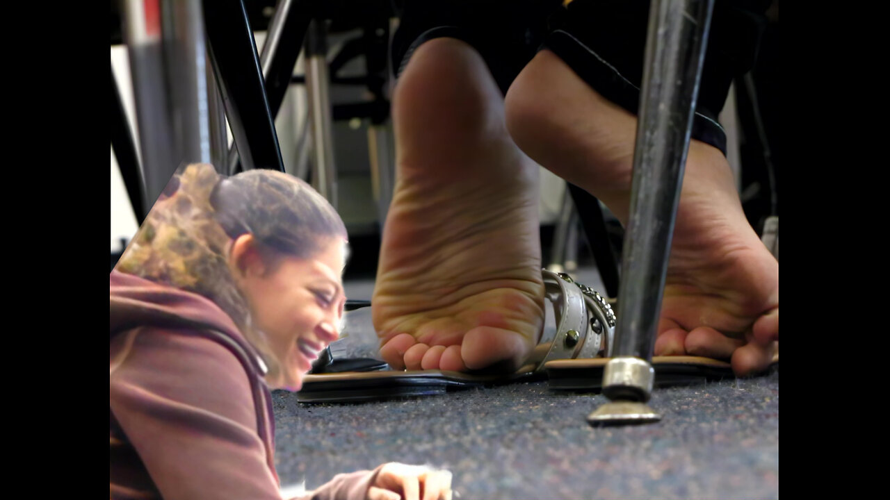 Latina Sole Scrunching "Princess" Feet Remastered PREVIEW (faceshot)