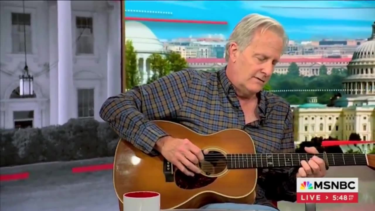 Collin Rugg - NEW: Dumb and Dumber star Jeff Daniels says he was sickened by Trump'...