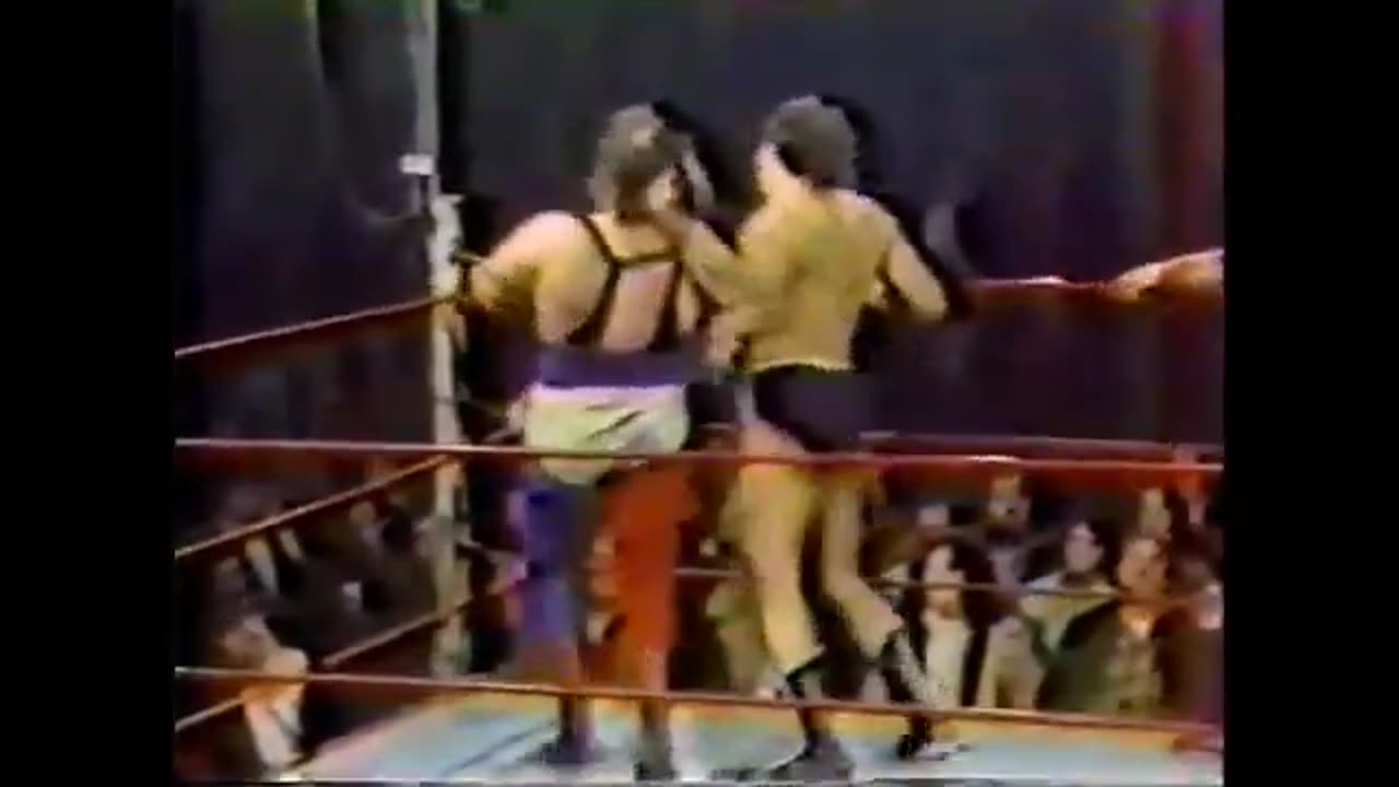 (1980.01.26) Rowdy Roddy Piper & Rick Martel vs The Sheepherders - Pacific Northwest