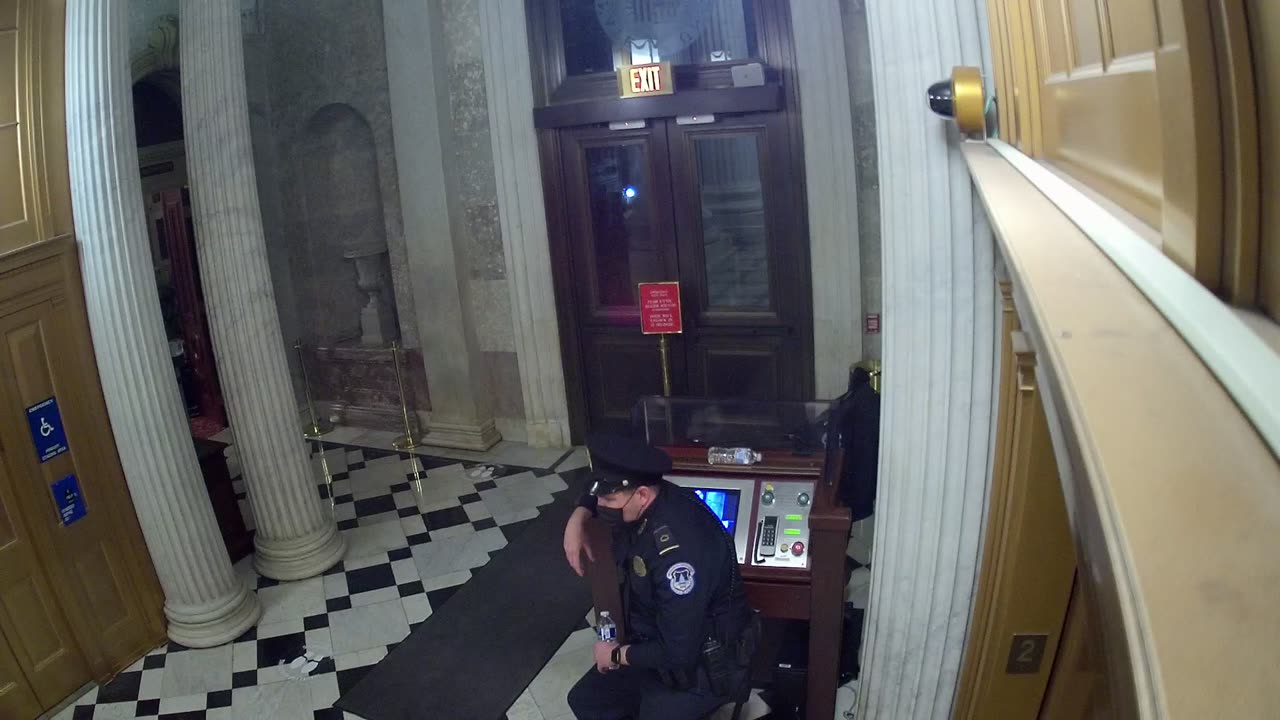 0216USCS02UpperSenateDoorInterior_2021-01-06_22h40min03s247ms.mp4