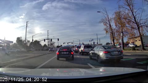 Dash Cam Video Driving Around Redding CA 11/25/2025