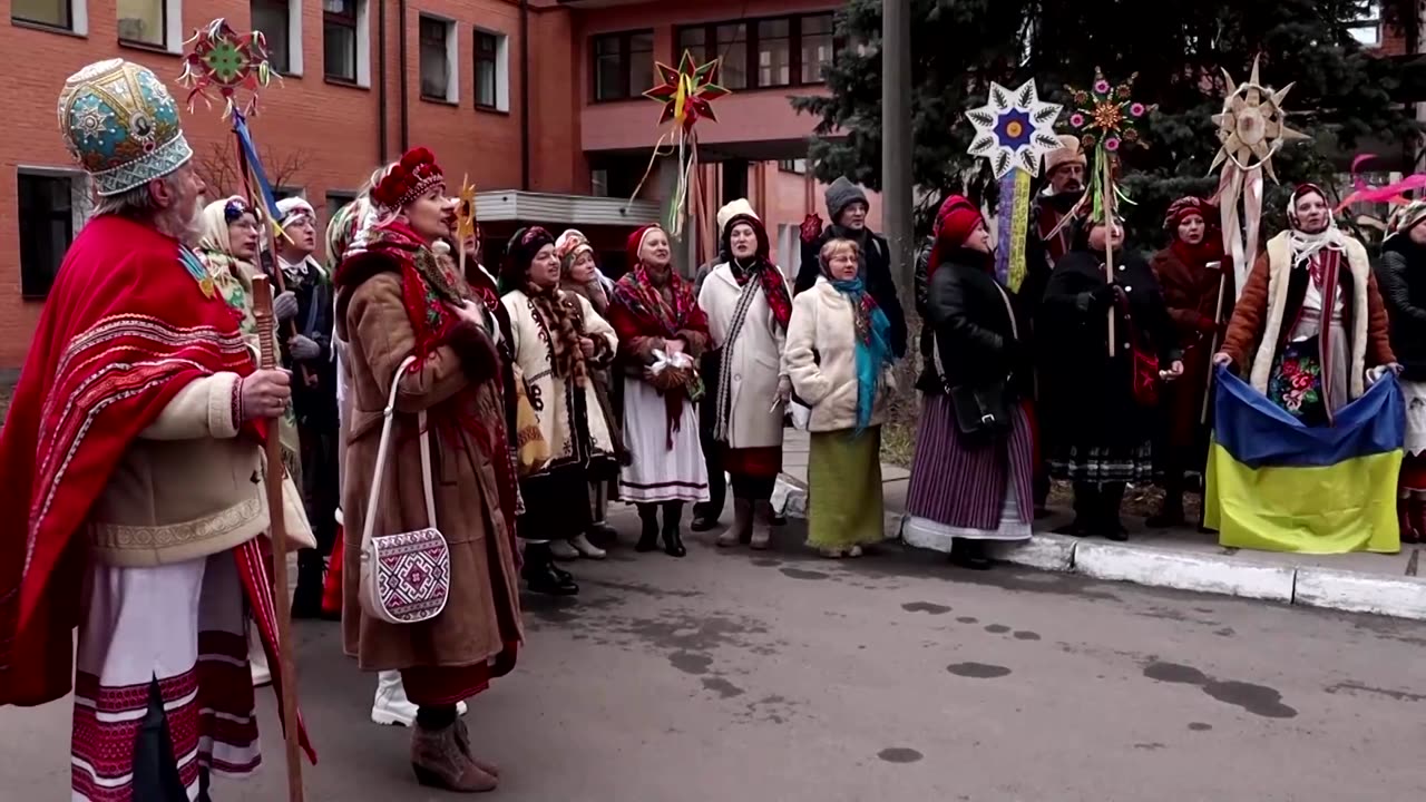 Ukraine folk band sings carols for soldiers at Kyiv hospital