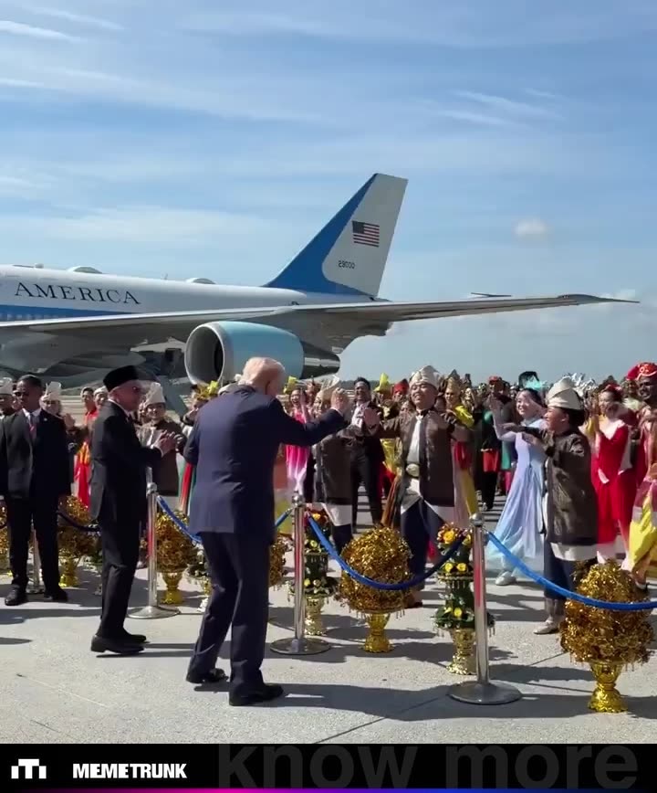 Malaysia #TrumpyDance