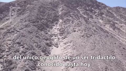😱👁️ Nazca Geoglyph: Alien Mummy or Llama Mystery? | TheTruthAbove