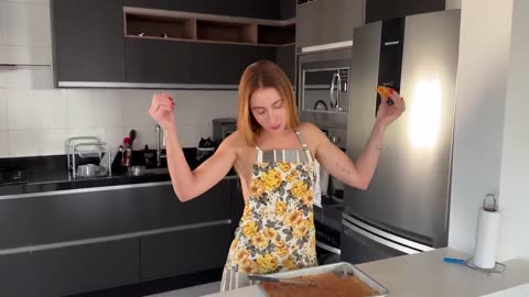 HOW TO MAKE THE BEST CHICKEN PIE | COOKING WITH DRI