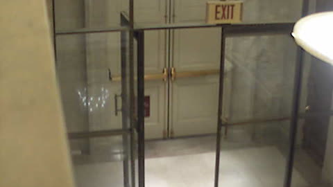 0404USCS01LawLibraryDoor_2021-01-06_01h54min58s927ms.mp4