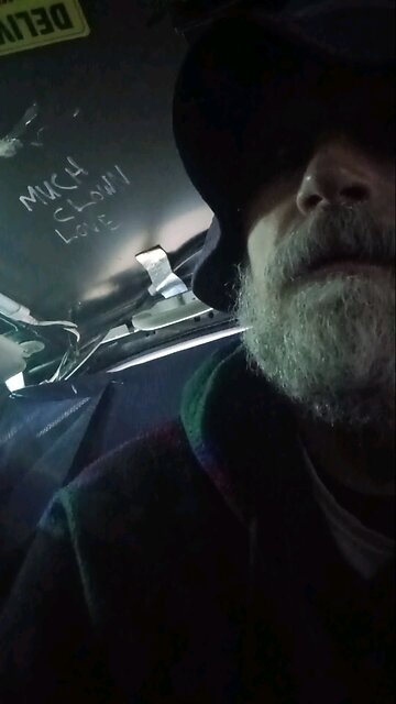 Which way is queast?