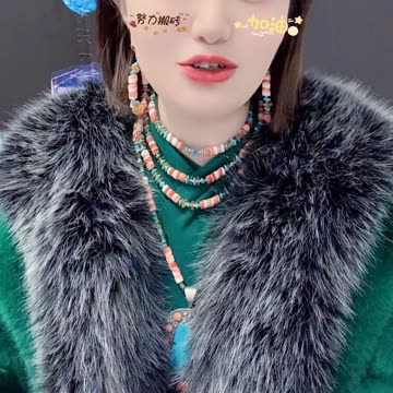 20251011-01 Turquoise: A Natural Secret Realm Hanging Around the Neck