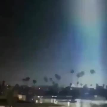 UFO mania - What is this in Miami？