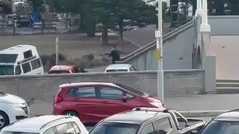 🇦🇺The full video of the terrorist attack in Sydney.