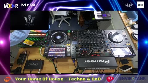 Mix3r Radio Live 24/7