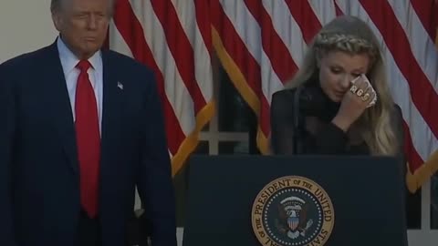 Trump otorga 'post mortem' la Medalla de la Libertad a Charlie Kirk
			