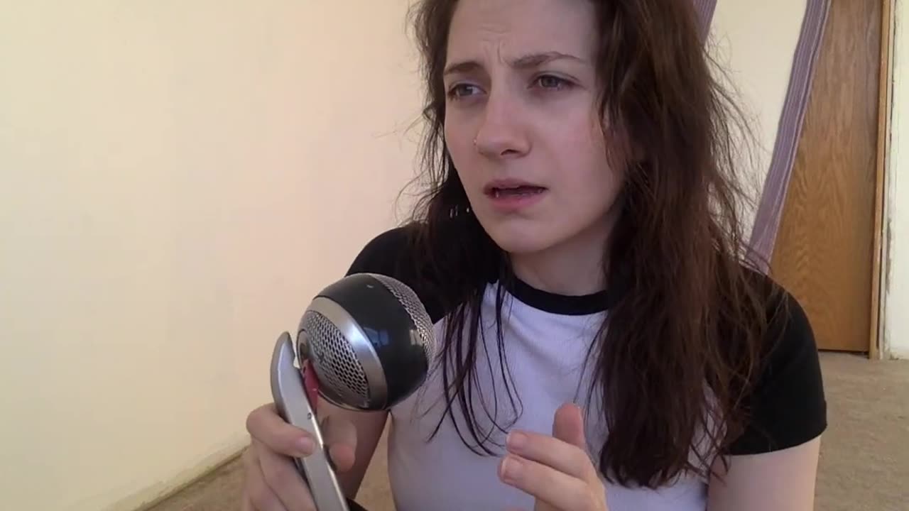 Rowan Gannon: What's FINDOM Is it dangerous.