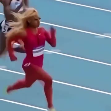 OMG! SHA'CARRI RICHARDSON Is tearing up this track #runningmotivation #fitness