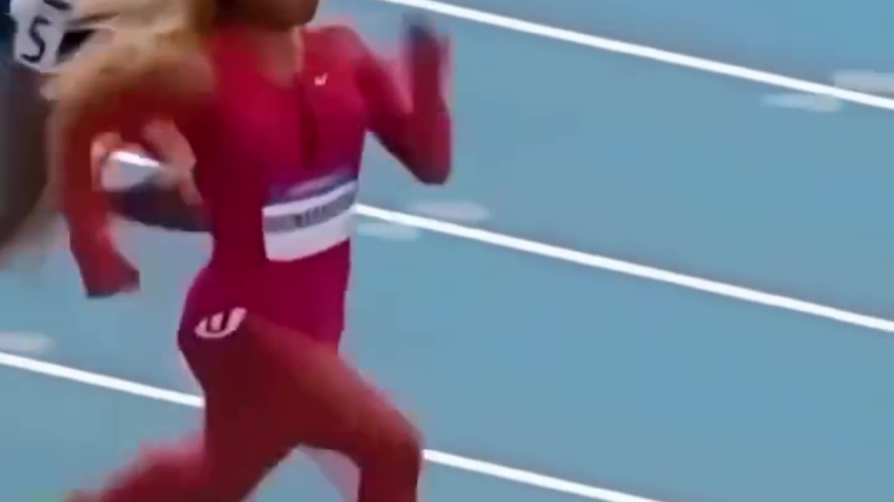 OMG! SHA'CARRI RICHARDSON Is tearing up this track #runningmotivation #fitness