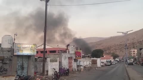 📌 Aerial Footage: UAE Military Shipment arrives in Yemen before Saudi Airstrike