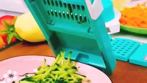 Multifunction Veggie Chopper — Slice, Chop & Store! 🥕