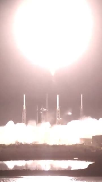 K11 ! SpaceX Falcon 9 Launches Dragon Carrying 4 Astronauts To The ISS
