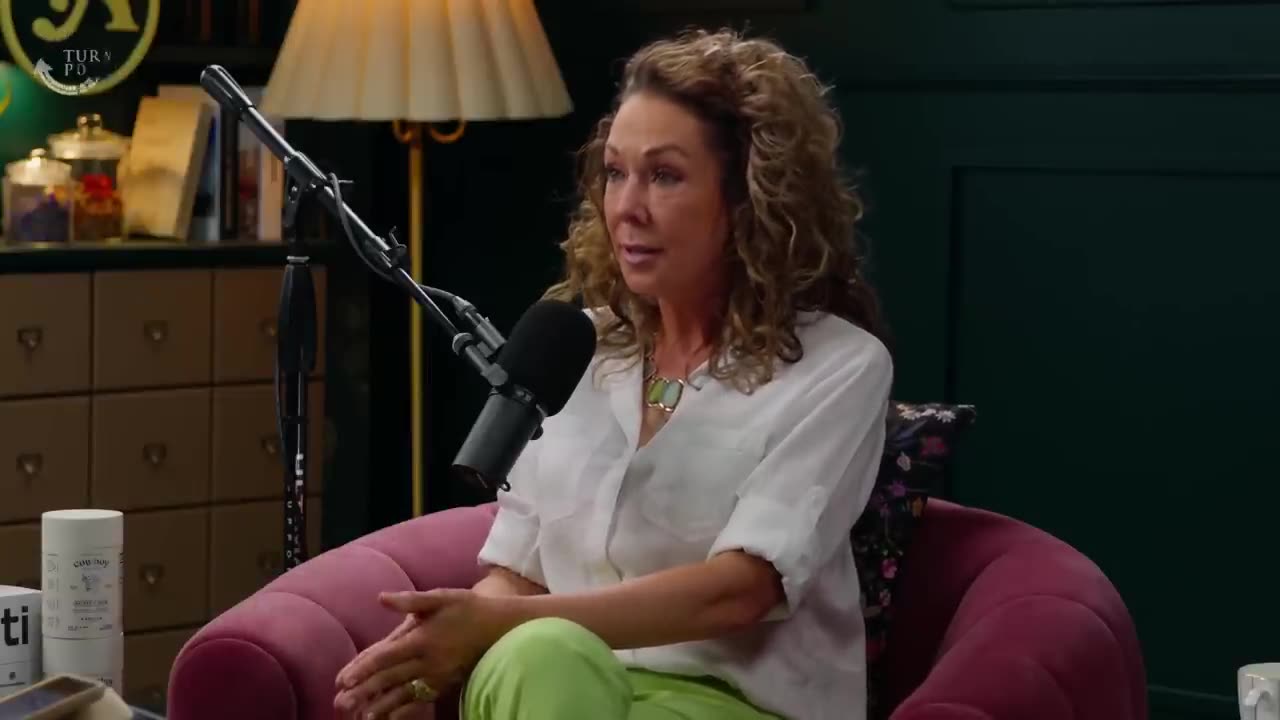 Crunchy Pets - Raw Food Diet, Vaccines, Heartworm & MORE [Holistic Vet Dr. Karen Becker]