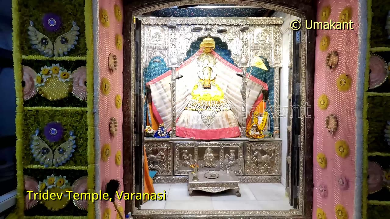 Varanasi-27-Tridev Temple