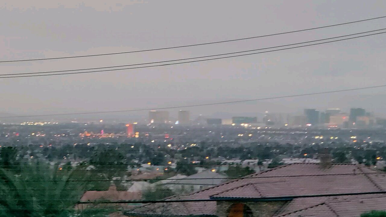 Did you see tonight's soupy Las Vegas sunset? Check this out! 03.05.2025 #follow #lasvegas #travel