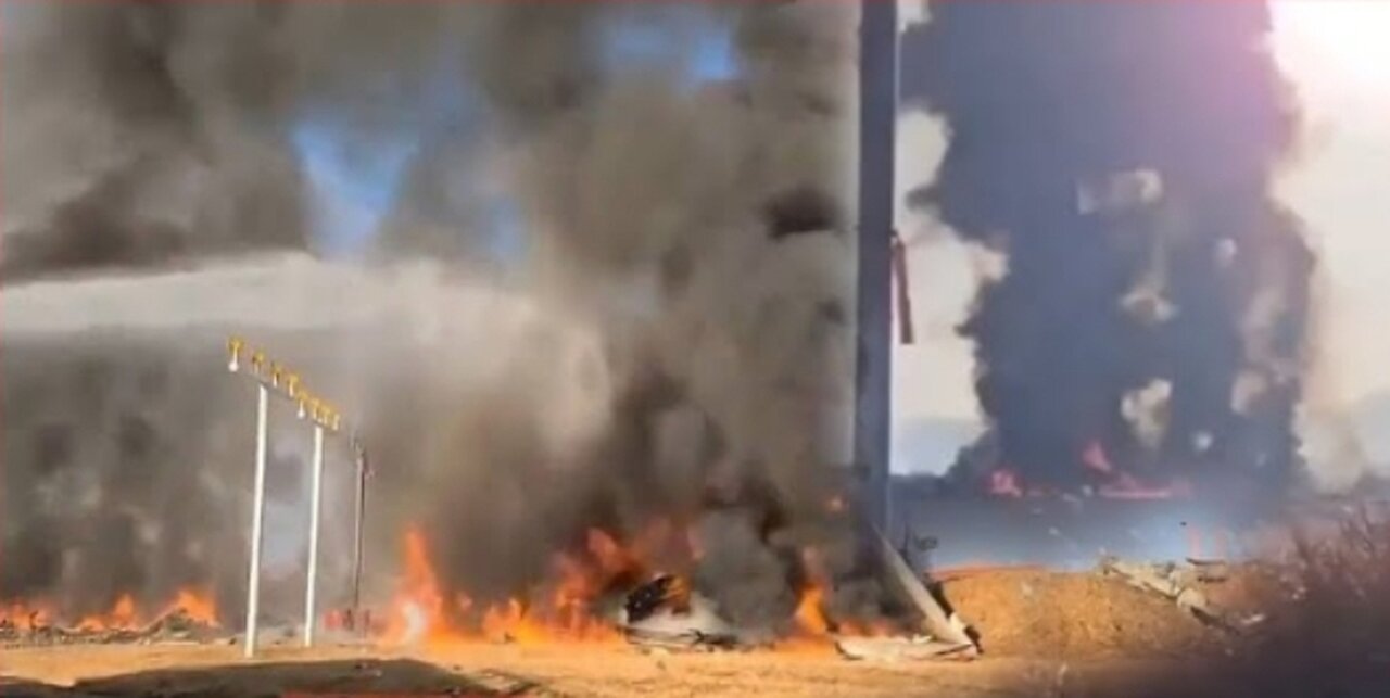 Footage of strong fire that broke out after horrible plane crash in South Korea