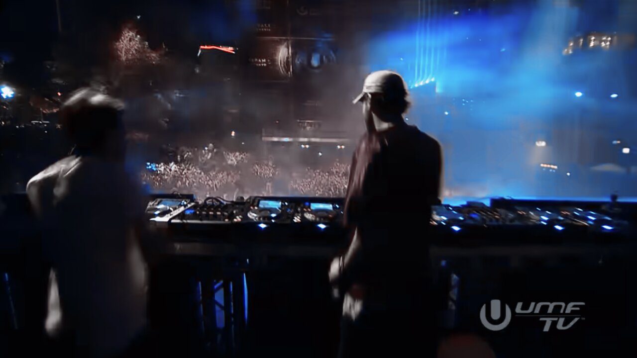 The Chainsmokers - Live @ Ultra Music Festival 2016