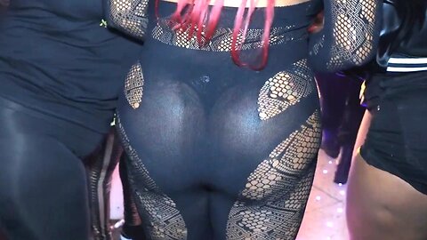 Transparent leggings with visible thong in public. See-through spandex. Sheer yoga pants. #240