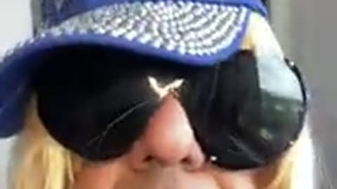 MsH 20201019 FOODIE BEAUTY MCDONALDS MUKBANG! I REPORTED HER FOR SLANDER!