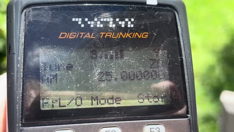 27.78125 UK FM CB Radio CH19 Signals Heard In USA on PNI Escort HP 82 Handheld! [03 17 ]