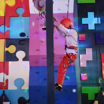 I outclimbed my older sister in rockclimbing