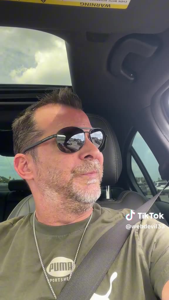 IS THAT 🫣🤪JASON ?