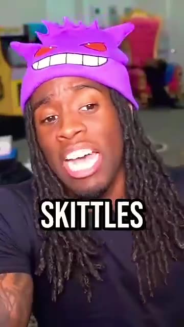 Kai Cenat test some UK snakes