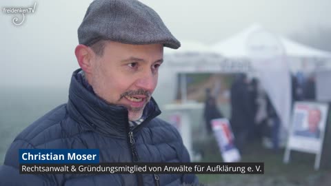 Aufstehn für den Frieden, Clay-Kaserne Wiesbaden - Interview mit RA Christian Moser