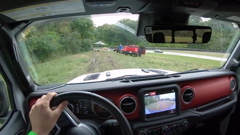 2020 Jeep Gladiator Rubicon 4x4 - POV Test Drive (Binaural Audio)