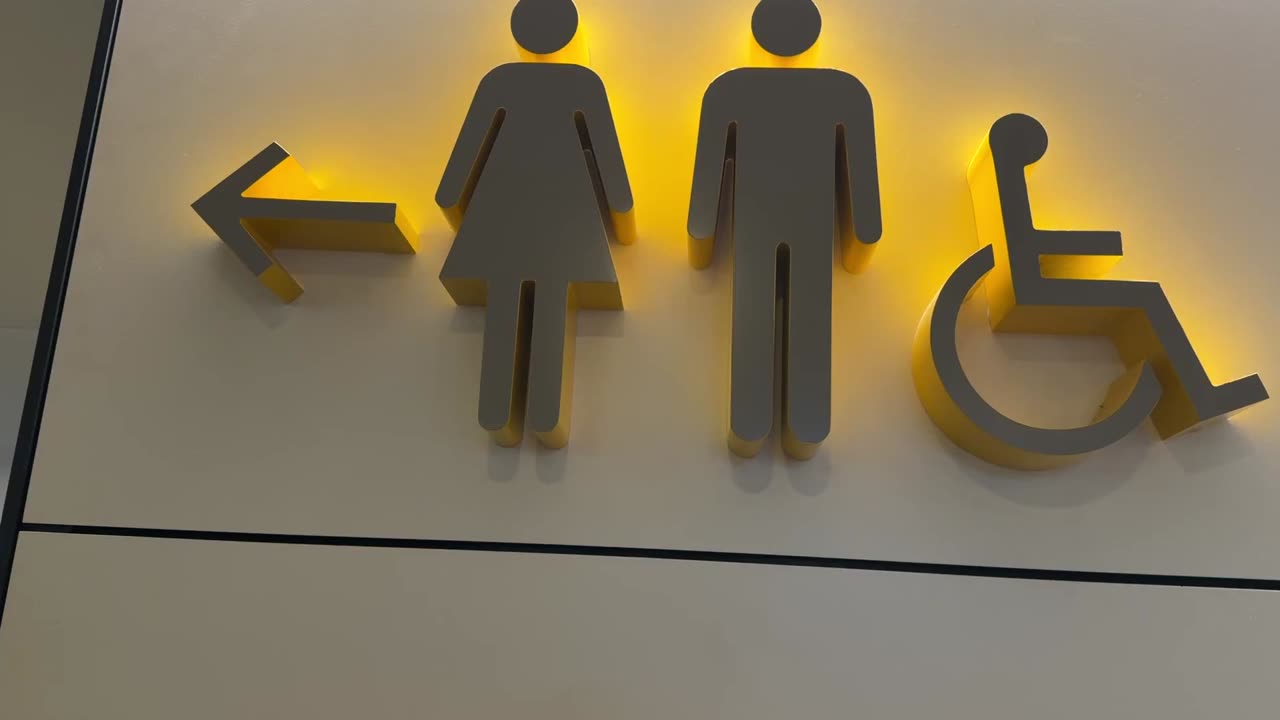 Alex Jones Discovers The Secret To Two Genders And Is Confronted By Veteran Boomer