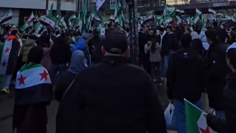 Syrian Muslims outside Berlin's Christmas markets. Yet another huge provocation.