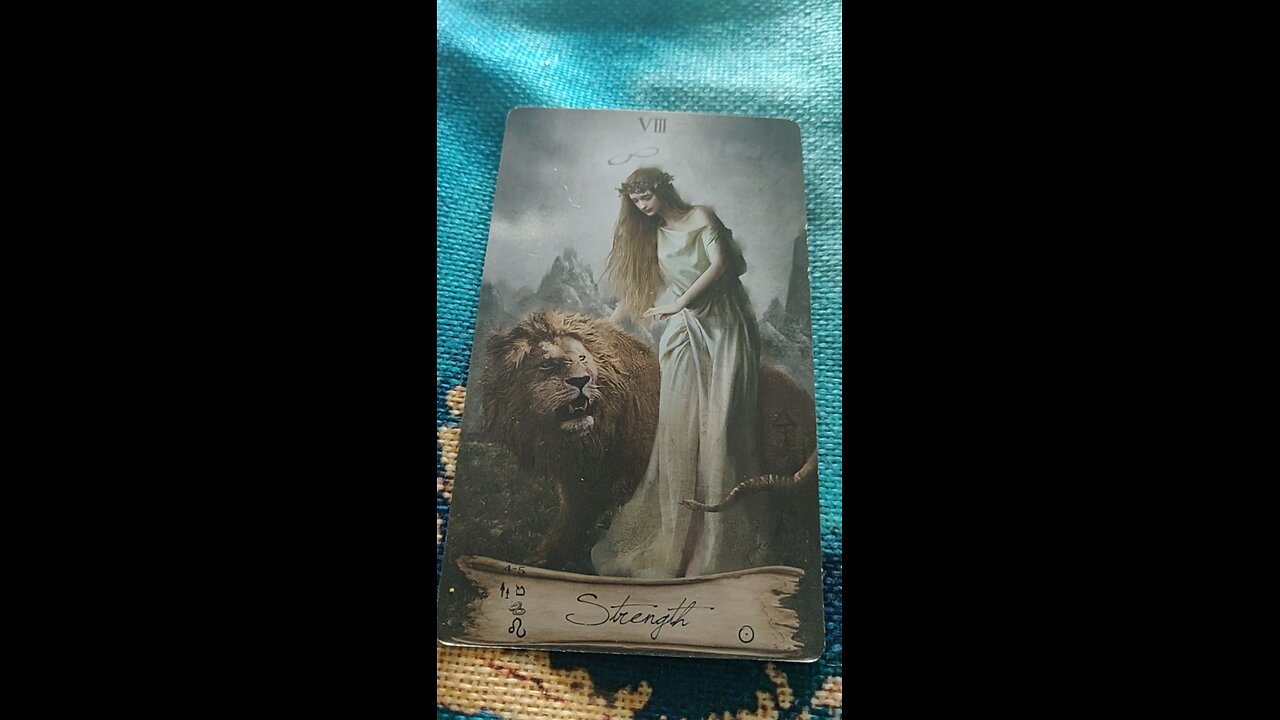 Someone trying to pluck up the courage to come forward but..... #tarot #courage #tarotreading #love