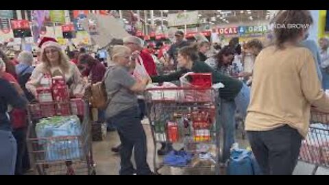 Texas H-E-B Turns Glitch Into Heartwarming Christmas Surprise for Shoppers