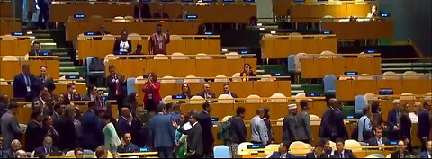 Netanyahu's UN Speech Sparks Chaos: Delegations Boo & Walk Out! 